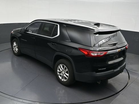 Used 2018 Chevrolet Traverse LS FWD image 20