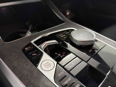 New 2026 BMW X5 xDrive40i w/ Climate Comfort Package image 16