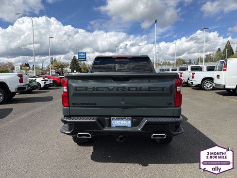 Used 2026 Chevrolet Silverado 1500 LT Trail Boss w/ Safety Package AWD/4WD image 4