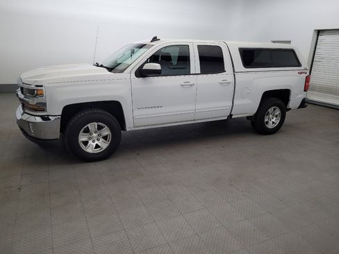 Used 2018 Chevrolet Silverado 1500 LT w/ All Star Edition AWD/4WD image 2