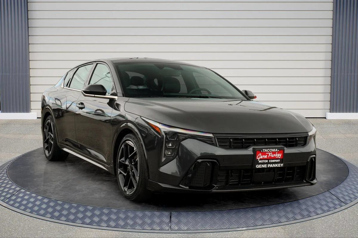 Used 2025 Kia K4 GT-Line w/ GT-Line Sunroof Package FWD image 1