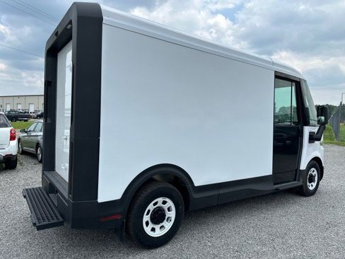 Used 2024 Chevrolet Brightdrop 400 w/ Commercial Equipment Package AWD/4WD image 7