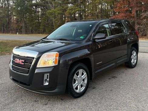 Used 2015 GMC Terrain SLE image 3