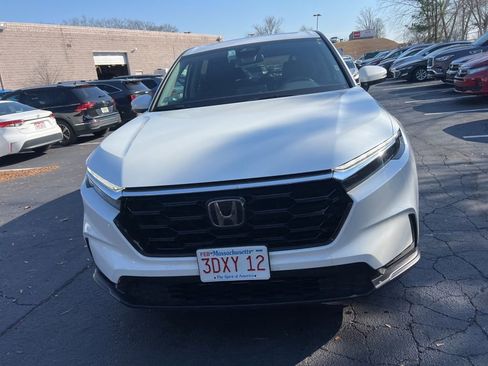 Used 2024 Honda CR-V EX image 2