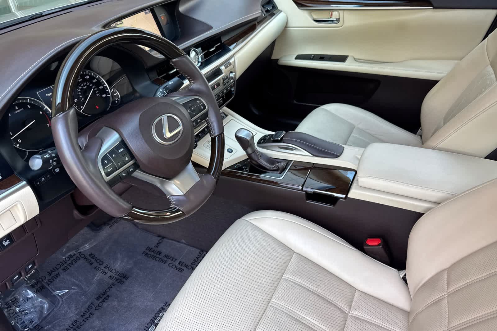 Used 2016 Lexus ES 350 w/ Luxury Package w/Wood Trim FWD image 7