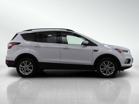Used 2018 Ford Escape SEL image 6
