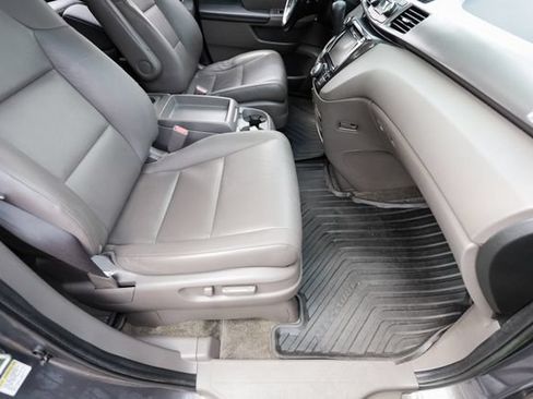 Used 2015 Honda Odyssey Touring Elite image 56
