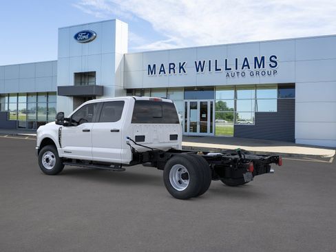 New 2026 Ford F350 XL w/ XL Chrome Package AWD/4WD image 5