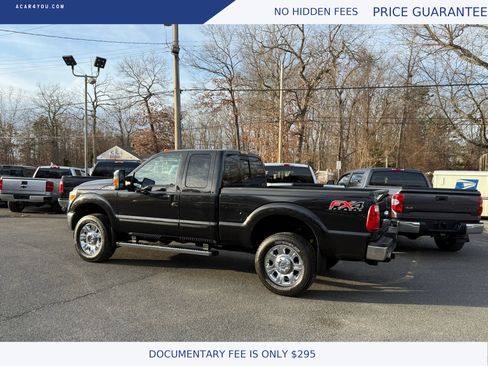 Used 2014 Ford F250 Lariat w/ Chrome Package image 3