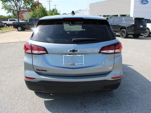 Used 2024 Chevrolet Equinox LS w/ LS Convenience Package FWD image 6