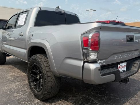 Used 2021 Toyota Tacoma TRD Sport w/ Technology Package AWD/4WD image 9