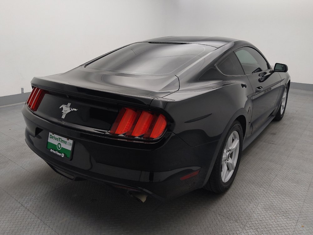 Used 2015 Ford Mustang Coupe RWD image 7