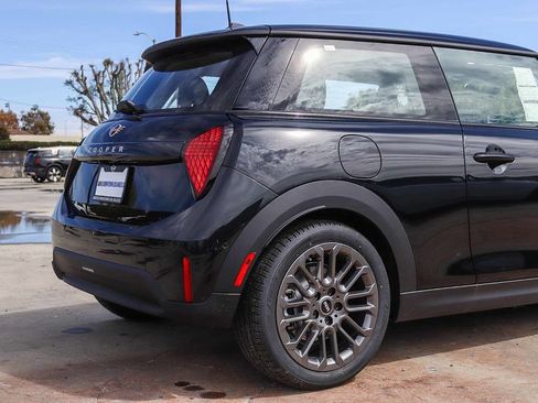 New 2027 MINI Cooper 2-Door Hardtop FWD image 11