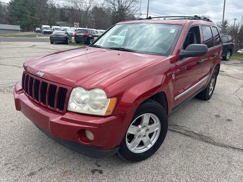Used 2005 Jeep Grand Cherokee Laredo AWD/4WD image 2
