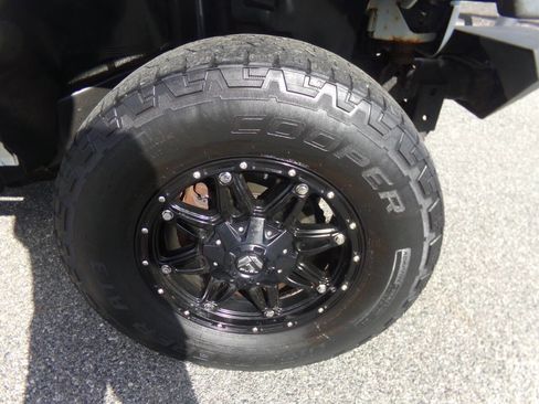 Used 2017 Jeep Wrangler Unlimited Sport w/ Quick Order Package 24S AWD/4WD image 19