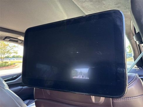 Used 2023 Cadillac Escalade ESV Sport Platinum w/ LPO, ONYX Package image 11