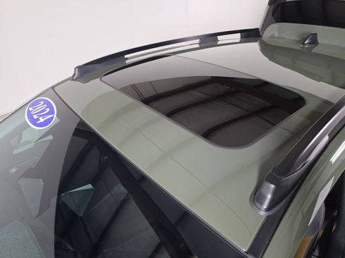 Used 2024 Subaru Crosstrek 2.5i Sport AWD/4WD image 35
