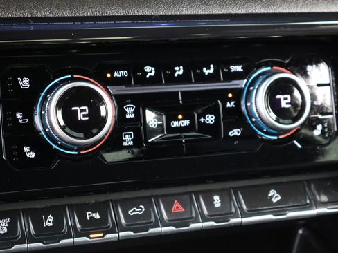 Used 2024 GMC Sierra 2500 AT4 w/ AT4 Premium Plus Package image 34