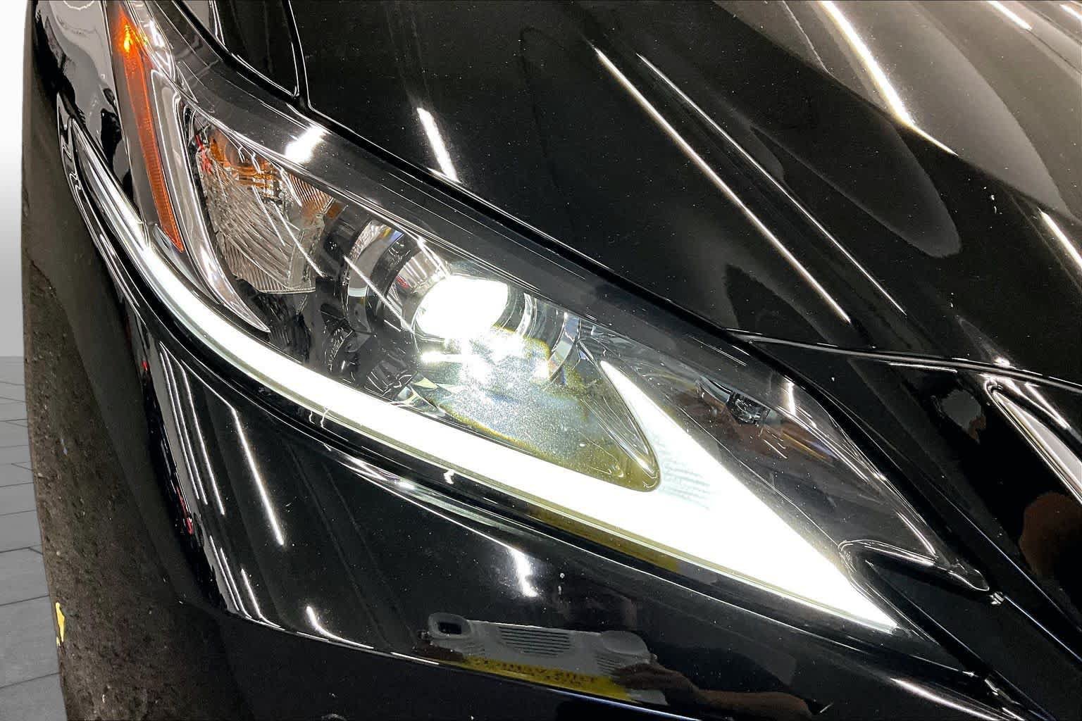 Used 2024 Lexus ES 300h w/ Premium Package FWD image 27