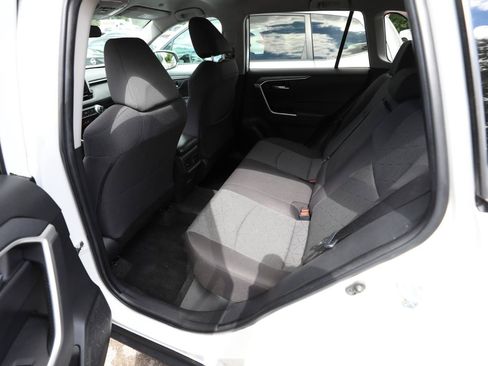 Used 2023 Toyota RAV4 XLE AWD/4WD image 14