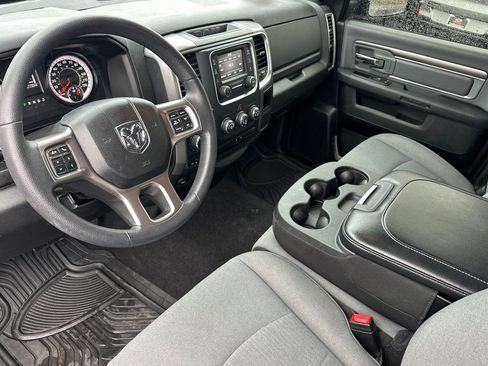 Used 2024 RAM 1500 Classic SLT image 9