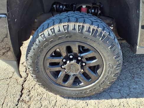 Used 2019 Chevrolet Silverado 2500 LTZ w/ Duramax Plus Package image 17