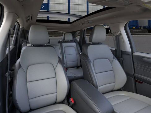New 2026 Ford Escape SE image 10