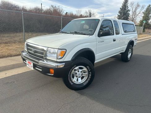 Used 1998 Toyota Tacoma 4x4 Xtracab V6 image 1