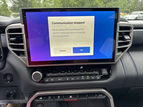 New 2026 Toyota Tundra Platinum AWD/4WD image 19