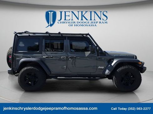 Used 2020 Jeep Wrangler Unlimited Sport S AWD/4WD image 3