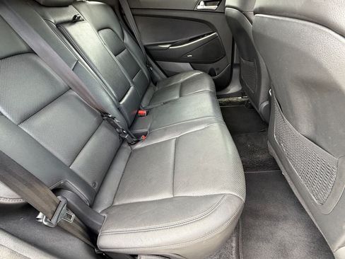 Used 2021 Hyundai Tucson Ultimate w/ Cargo Package AWD/4WD image 11