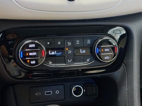 Used 2021 Buick Encore GX Select FWD image 9