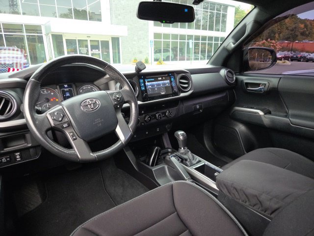 Used 2016 Toyota Tacoma TRD Off-Road w/ Towing Package AWD/4WD image 2
