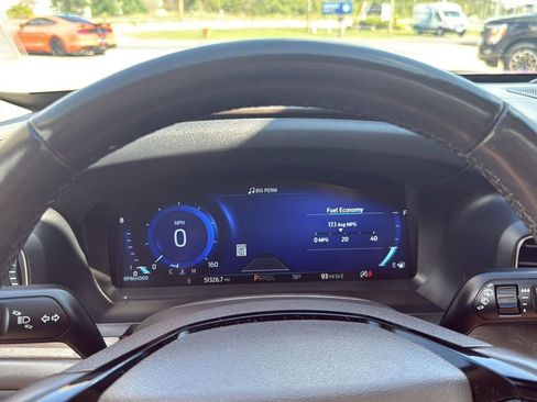 Used 2022 Ford Explorer Platinum w/ Equipment Group 601A image 19