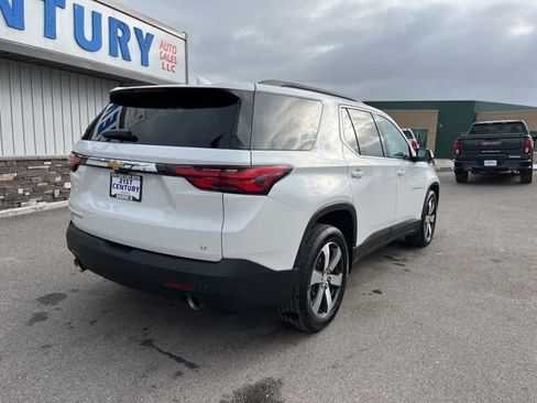 Used 2022 Chevrolet Traverse LT w/ LT Premium Package AWD/4WD image 15
