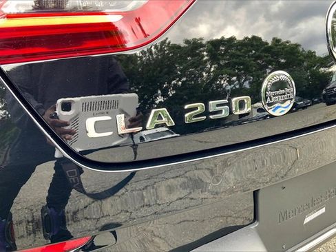 Used 2025 Mercedes-Benz CLA 250 4MATIC image 8