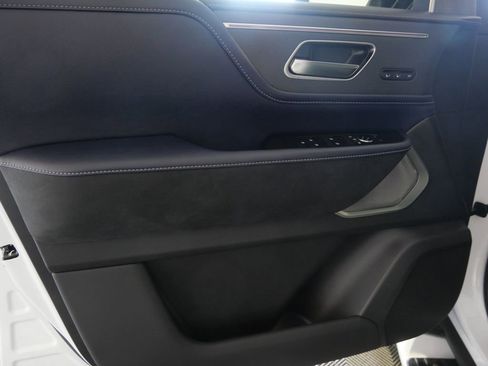 New 2026 INFINITI QX80 4WD image 13