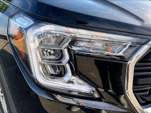 Certified 2023 GMC Terrain SLE w/ Driver Convenience Package AWD/4WD image 28
