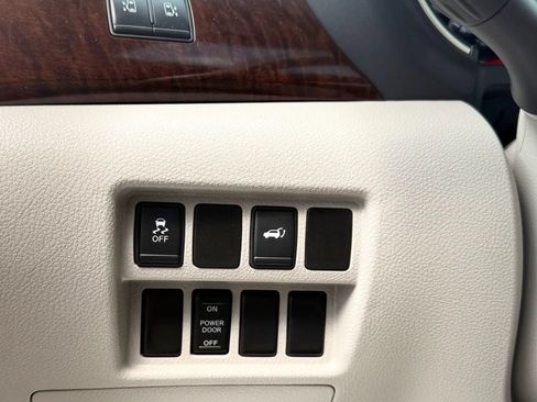 Used 2012 Nissan Quest SL w/ Bose Pkg FWD image 23