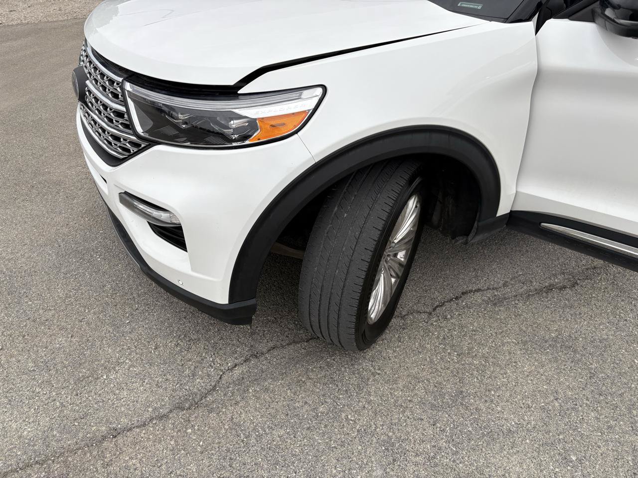 Used 2021 Ford Explorer Limited w/ Hybrid Equipment Group 310A AWD/4WD image 59