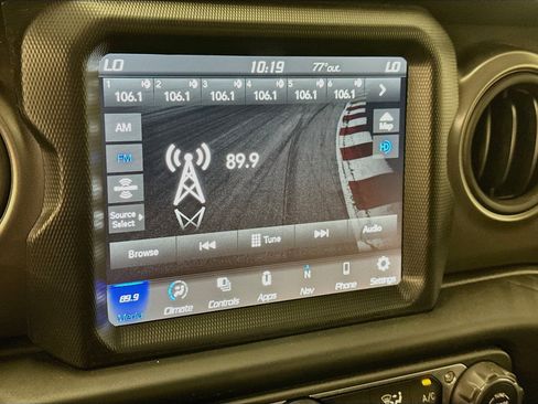Used 2023 Jeep Wrangler Unlimited w/ 8.4" Radio Group AWD/4WD image 21