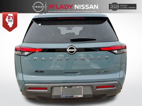 New 2026 Nissan Pathfinder SL image 6