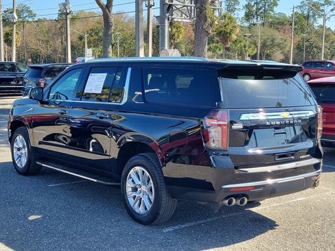 Used 2024 Chevrolet Suburban Premier w/ Premium Package image 3