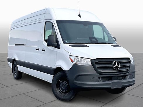 New 2025 Mercedes-Benz Sprinter 2500 image 2