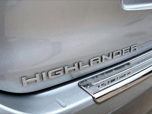 Used 2021 Toyota Highlander Platinum FWD image 31