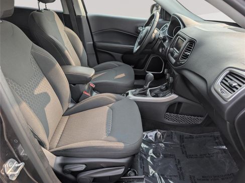 Used 2018 Jeep Compass Sport AWD/4WD image 10