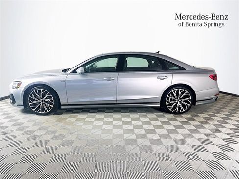 Used 2023 Audi A8 L 3.0T image 4