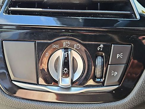 Used 2023 BMW 530e xDrive w/ Premium Package AWD/4WD image 25