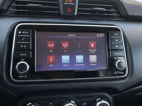 Used 2023 Nissan Versa S w/ S Plus Package FWD image 29