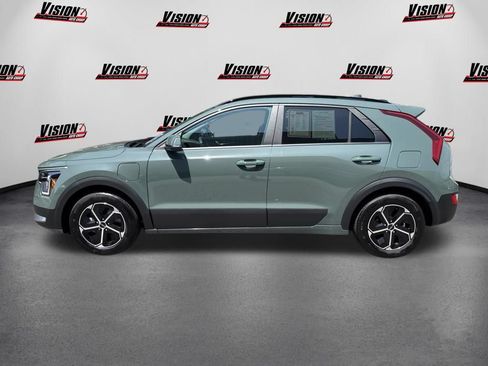 Certified 2025 Kia Niro EX w/ EX Cold Weather Package FWD image 10
